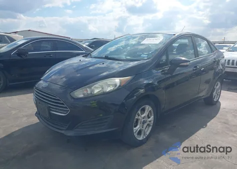 2015 Ford Fiesta Se z USA, uszkodzony, nr VIN 3FADP4BJ6FM210866